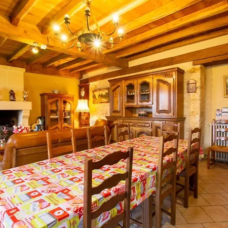 Charmante Maison 2 Avec Piscine Et Animaux Acceptes A - Fr-1-616-350 Pézuls