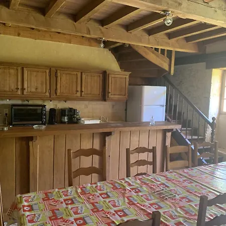 Charmante Maison 2 Avec Piscine Et Animaux Acceptes A - Fr-1-616-350 Pézuls